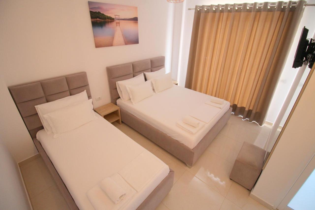 J&B Hotel Ksamil Eksteriør bilde