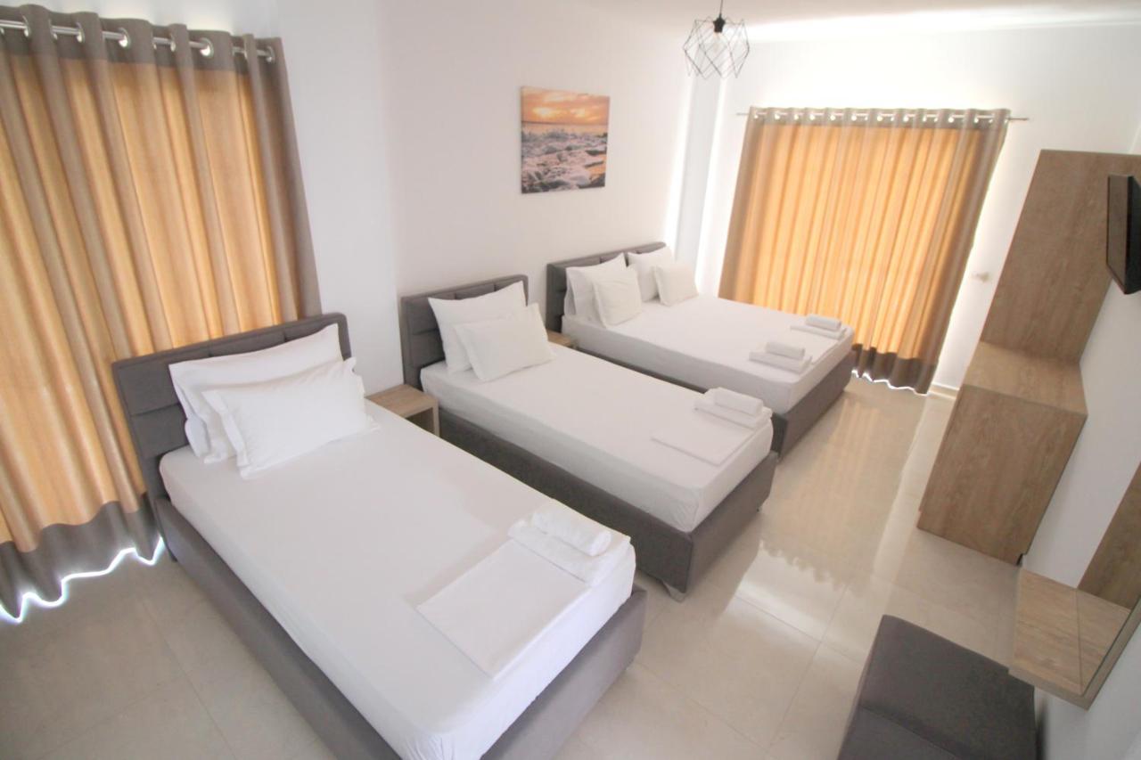 J&B Hotel Ksamil Eksteriør bilde