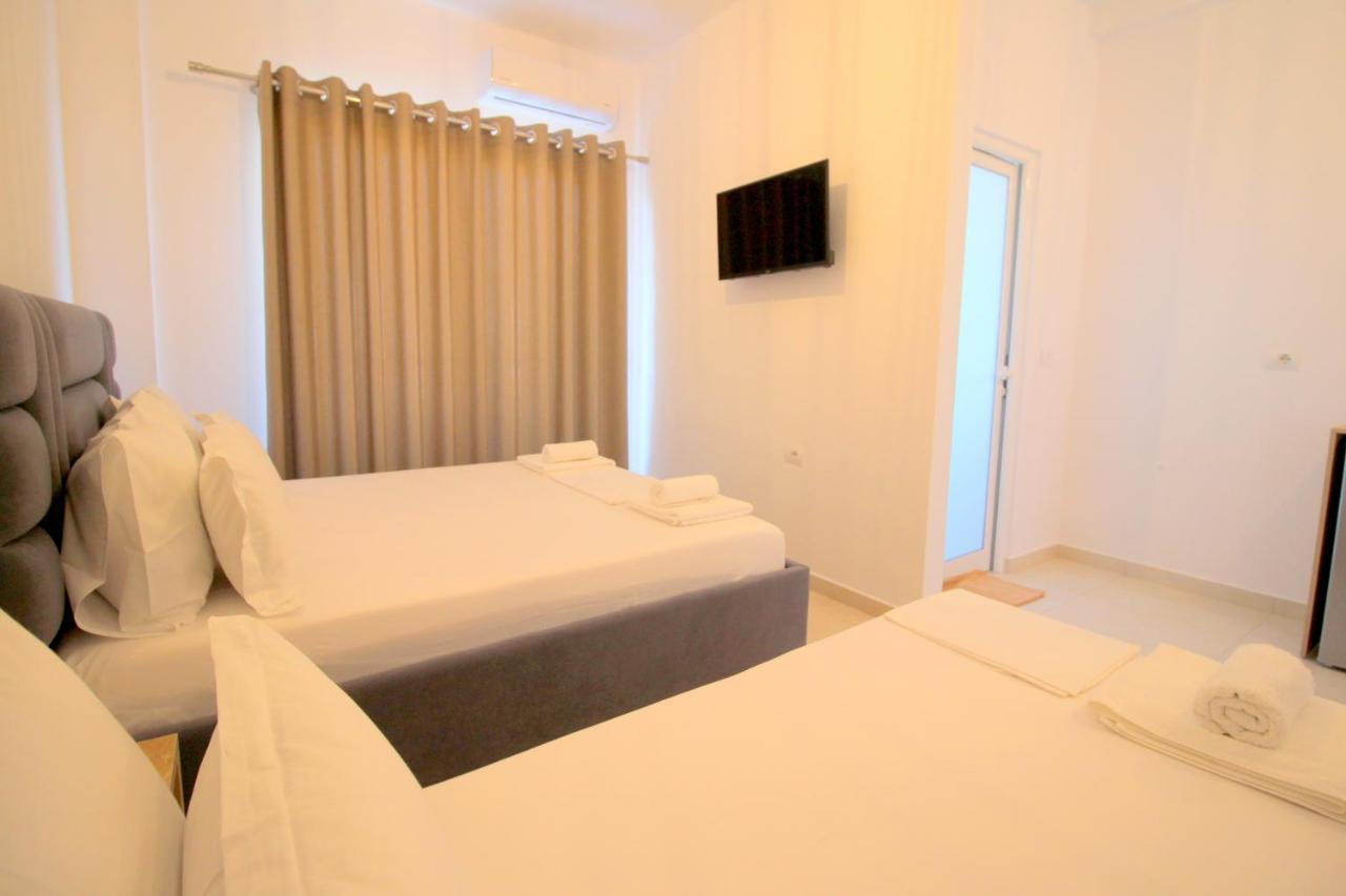 J&B Hotel Ksamil Eksteriør bilde