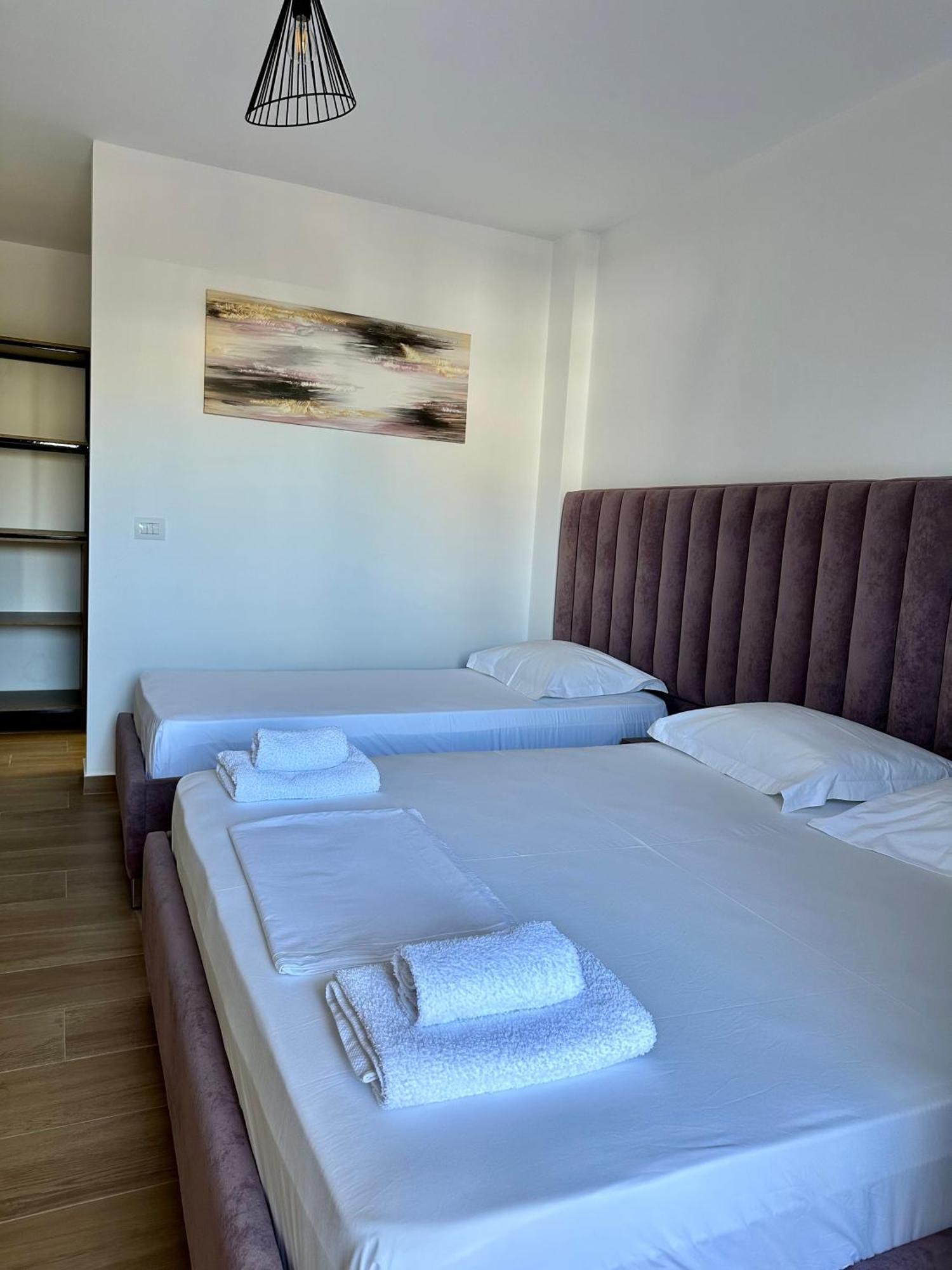 J&B Hotel Ksamil Eksteriør bilde