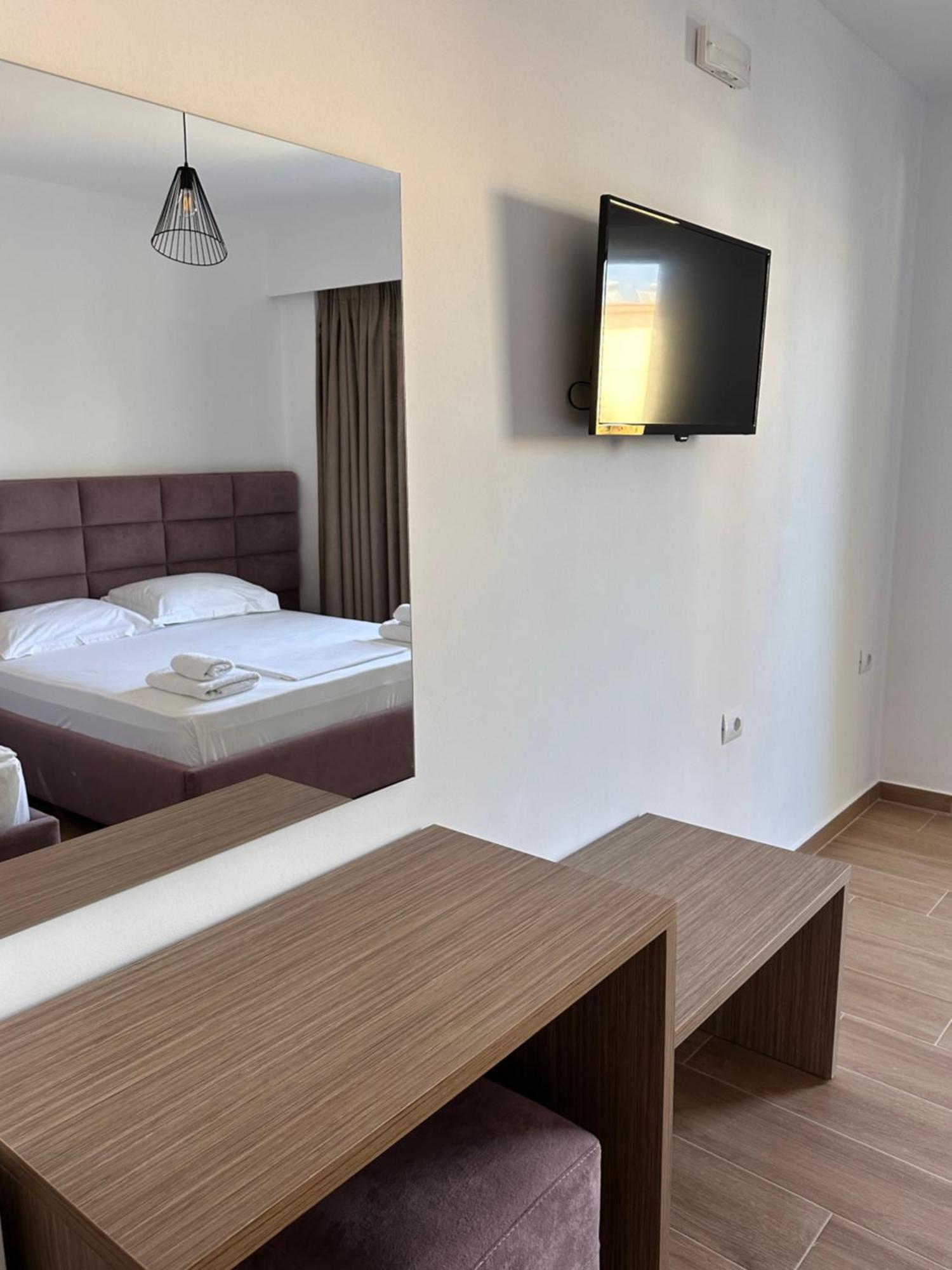 J&B Hotel Ksamil Eksteriør bilde