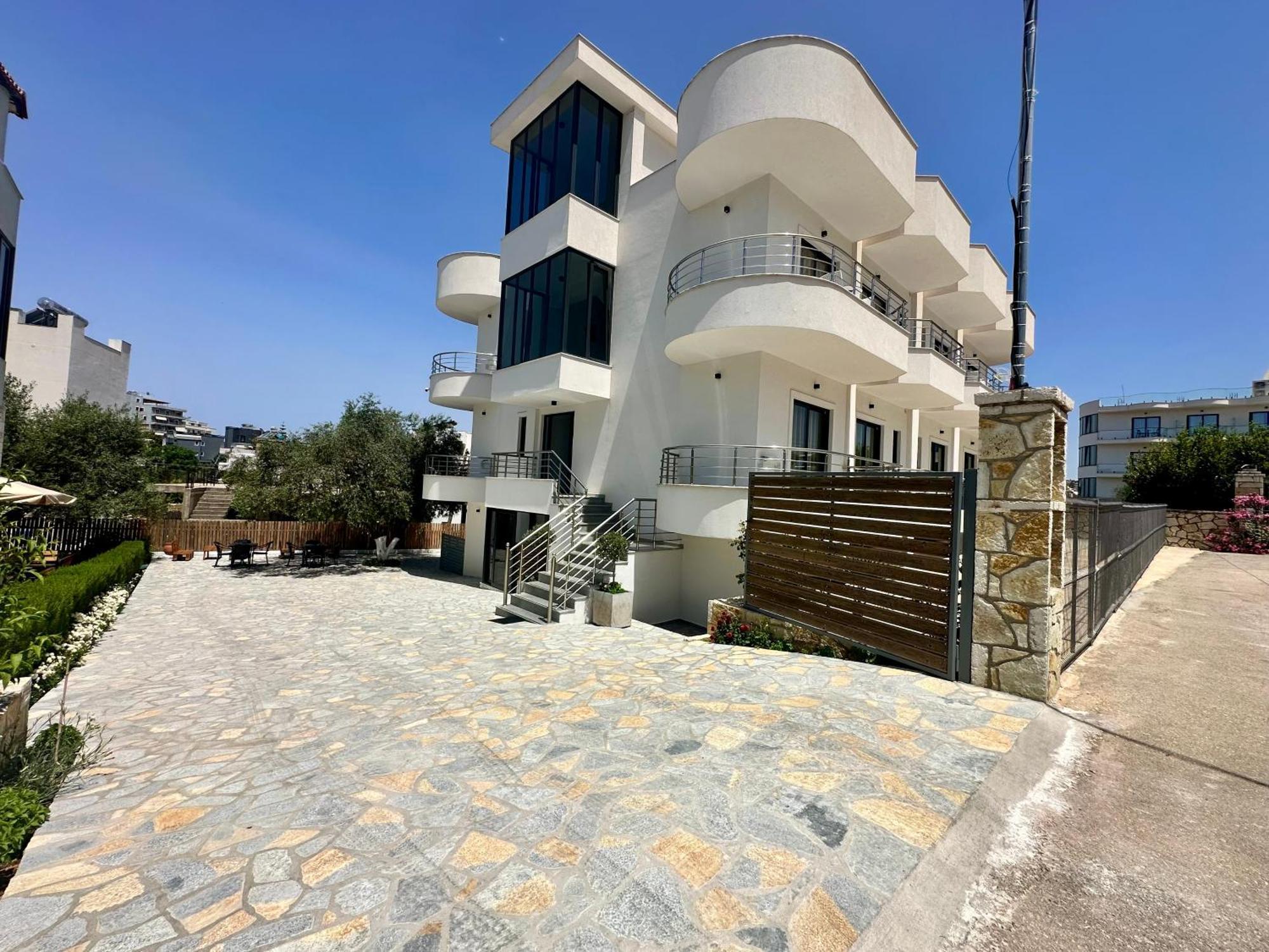 J&B Hotel Ksamil Eksteriør bilde
